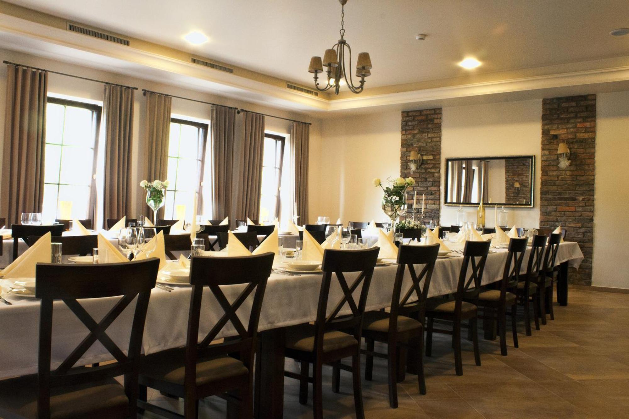 Hotel Modrzewiowy Dwor 格利维采 外观 照片